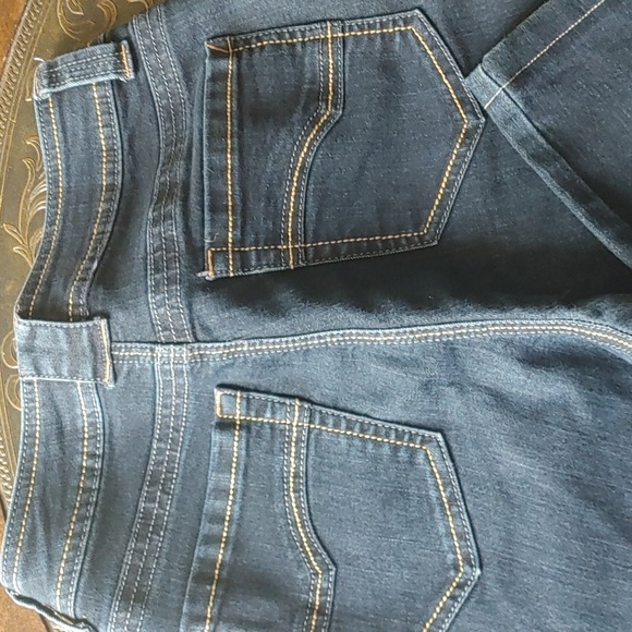 3/$30 Cleo Jeans - Picture 2 of 6